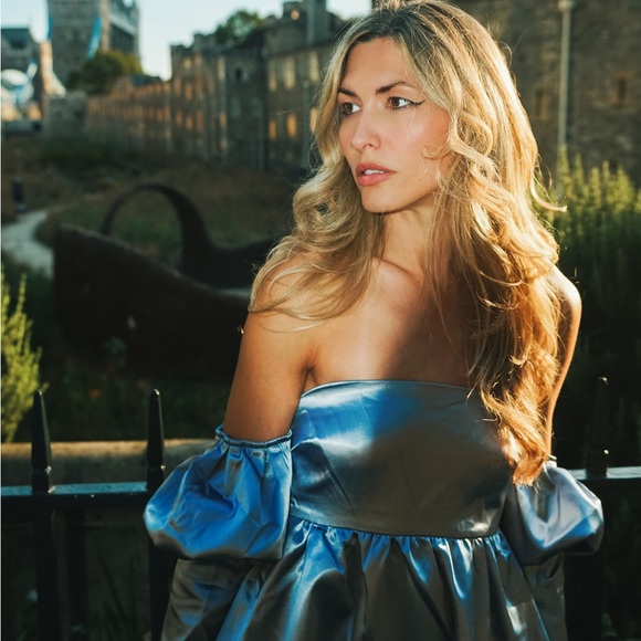 Akira Neverland Off the Shoulder Mini Bubble Dress Size Small - Picture 3 of 7